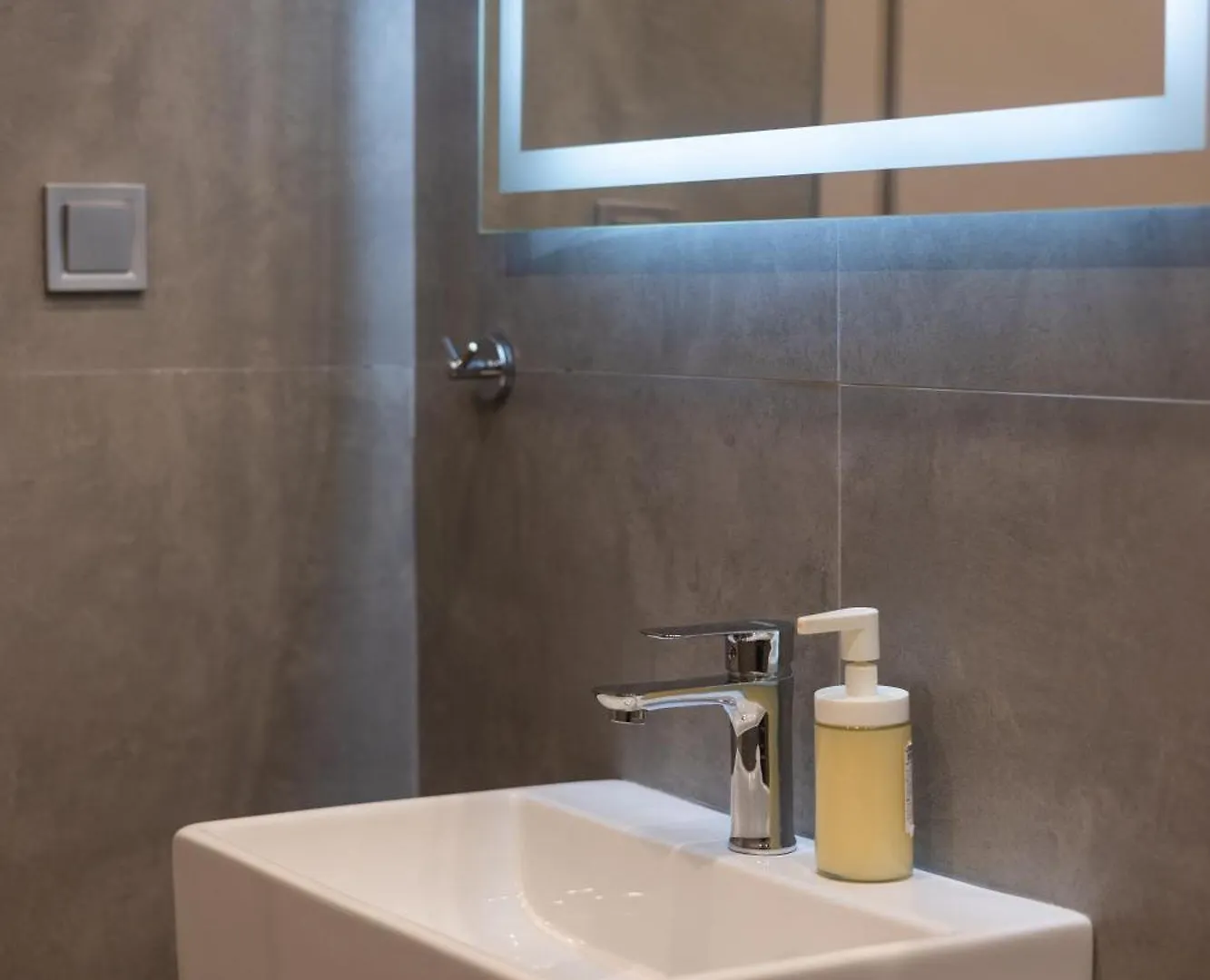 Alkazar Suites Thessaloniki 0*,