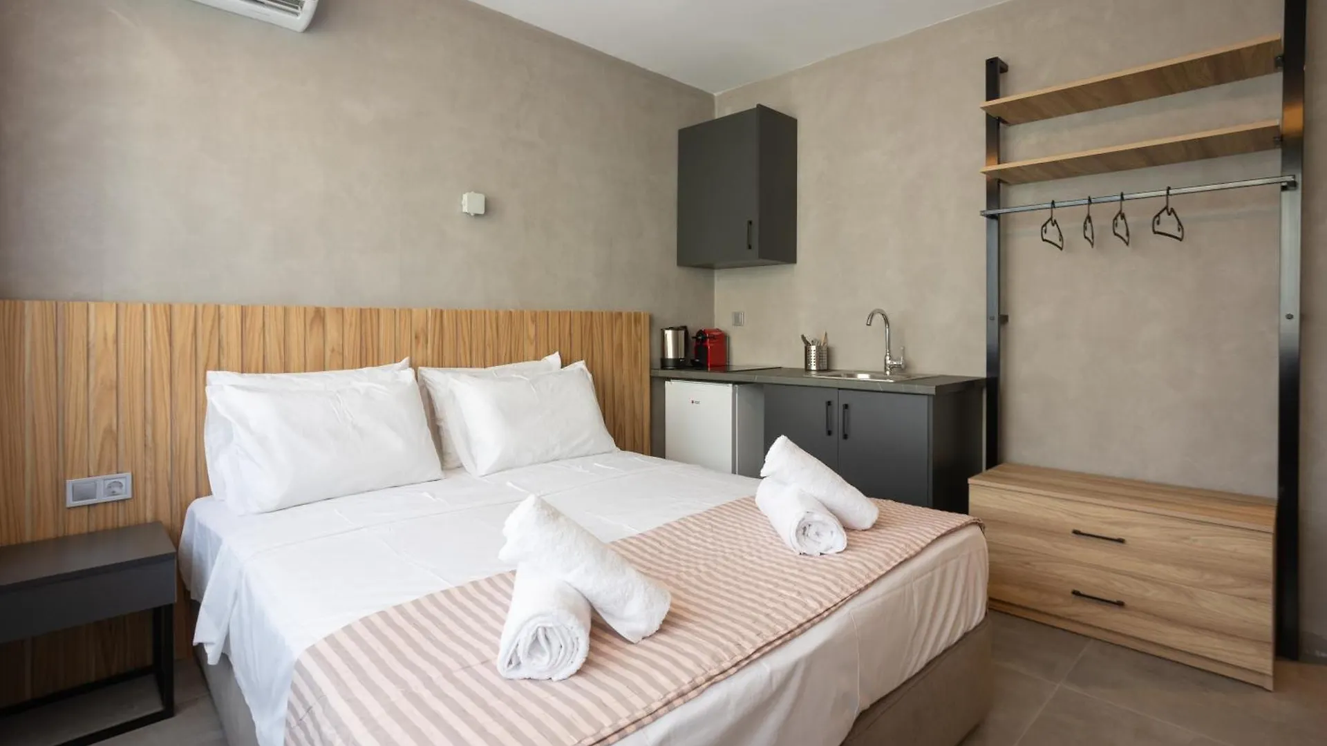 Alkazar Suites Thessaloniki 0*,